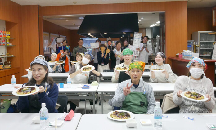 残りがちな鍋食材をお好み焼に