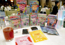 進化したタピオカ 大阪で台湾食品の商談会 手作りするタピオカ入りのバブルティー