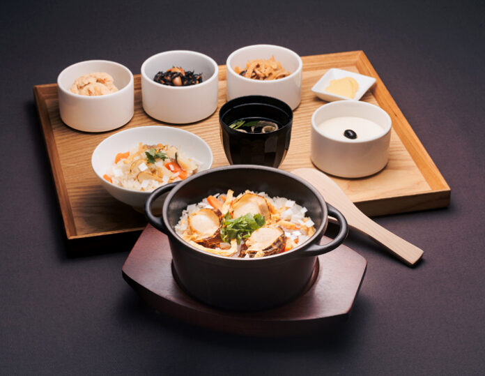 限定メニュー「帆立の炊き込みご飯」