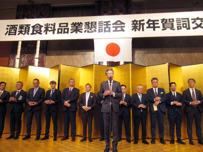 年男を代表してサントリーHD鳥井信宏社長が乾杯