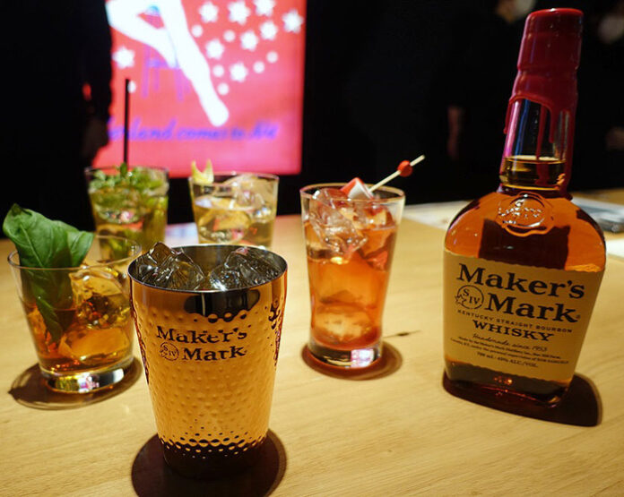 オリジナルカクテルを提供