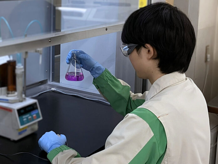 理化学分析の様子