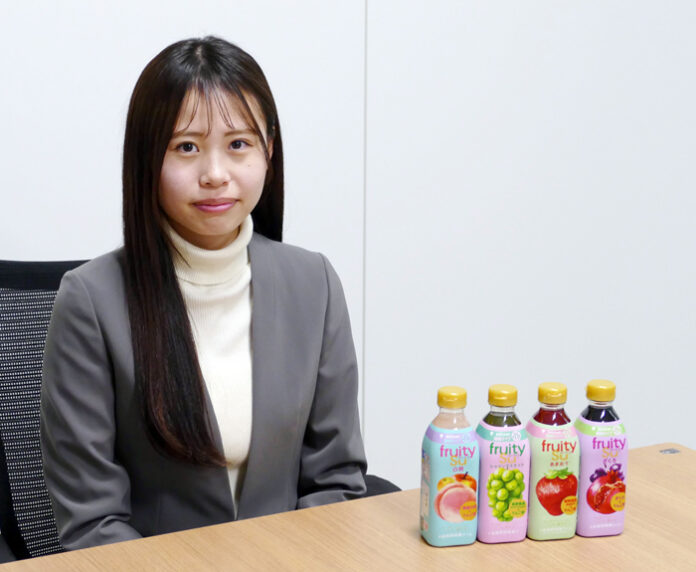 「フルーティス」刷新を説明する田中菜々美氏