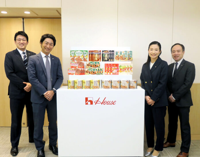 新製品発表会で