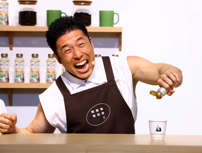 「パワー」の合言葉で、コーヒーに「日清MCTオイル」を注入