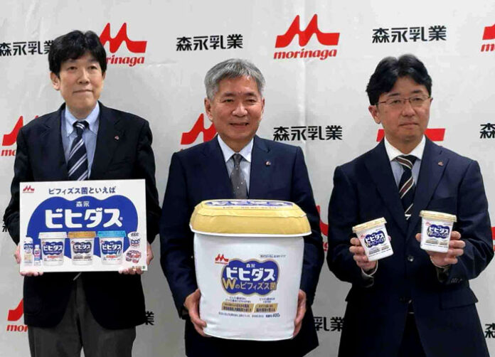 （左から）南崎康夫常務、大貫陽一社長、迫口真輔マーケティング部長　