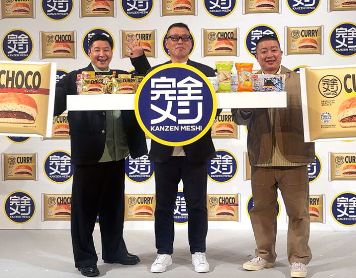 矢島純取締役㊥とチョコレートプラネットの2人