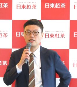 企画本部商品企画・マーケティング部商品企画第二室の大洞篤室長