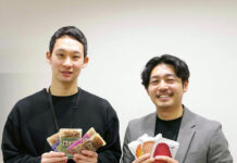 持ち歩く完全栄養食 スタートアップが狙う空白市場 林幹晟CEO㊧と三石賢志郎COO。二人は高校時代からの友人