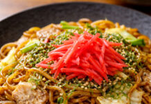 紅生姜、麺シフトで爆売れも“焼きそば依存”で先行き不透明 紅生姜の需要は焼きそば次第