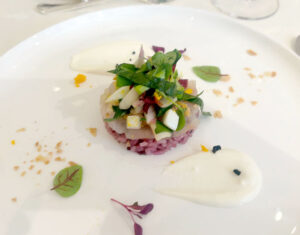 “安眠につながる”特別メニュー(写真は一例)が提供された