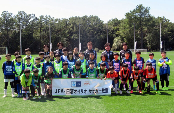 JFA×日清オイリオ共催 食と栄養セミナー＆サッカー教室 U-12年代の成長をサポート