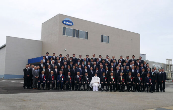 ウーケ 富山本社に第４工場 米国向けパックご飯強化