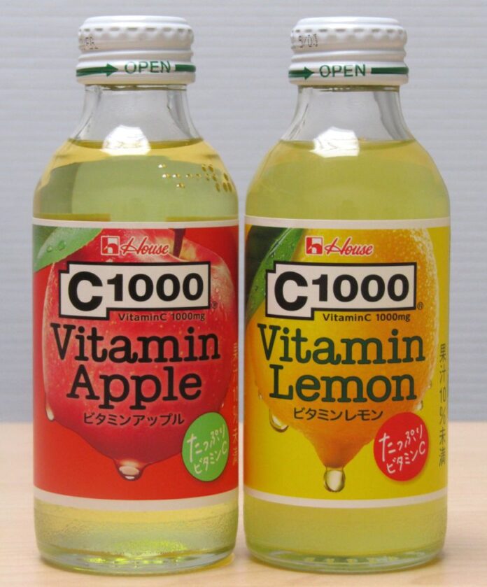 左から「C1000ビタミンアップル」「C1000ビタミンレモン」