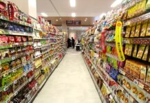 菓子市場、4兆円の大台突破 生産金額・小売金額ともに過去最高を記録 菓子売場