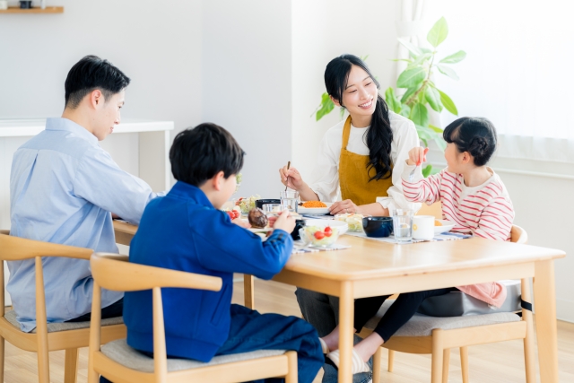 食物アレルギー増加、周囲の理解で家族全員が同じ食事を