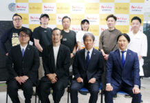 ラーメン店に「ラーカレ」提案 導入から集客・拡散までトータル支援 ハウスギャバン 発表会で生駒晴司社長(前列右から2人目)ら