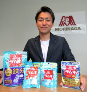 マーケティング本部菓子マーケティング部キャラメル・キャンディカテゴリーの小山内裕亮氏