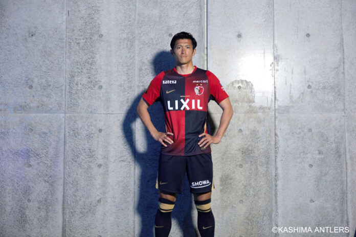 鹿島アントラーズのユニフォームパンツに「SHOWA」ロゴ 昭和産業