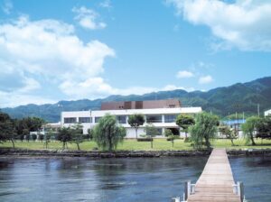 大塚食品琵琶湖研究所(滋賀県大津市)