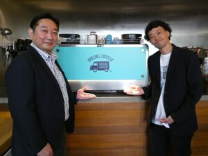 左から三井倉庫ロジスティクスの奥津忠行氏、LDH kitchenの片山秀都氏