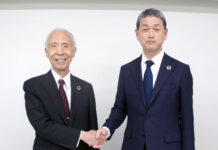 東洋ライス 百年企業へ 「Clear」と「協働」を経営の軸に 阪本新社長が抱負 雜賀慶二会長㊧と阪本哲生社長