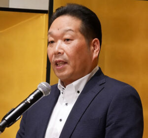 コノミヤの芋縄隆史社長