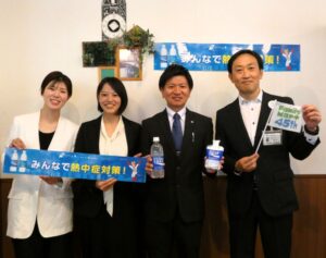 左から神奈川県の實方(さねかた)氏、桑江氏、大塚製薬の佐々木氏、ファミリーマートの神場氏