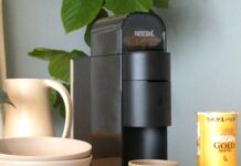 「ネスカフェ」最新鋭のコーヒーメーカーと新アプリで勢い加速 シリーズ史上最高レベルの静音設計などでコーヒー体験を快適化 ネスレ日本 スリムで暮らしに一層寄り添った設計の「ネスカフェ ゴールドブレンド バリスタ kotone」