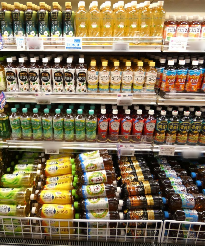 ノンカフェイン茶系飲料の売場