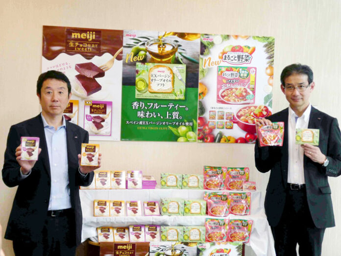 道家民樹執行役員事業本部長㊧と中原秀之フローズン・食品事業部長