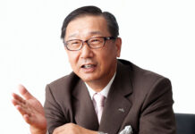 ハークスレイHD 原料を自社で把握できる体制構築 M&A積極展開でシナジー創出 青木達也会長兼社長に聞く ハークスレイHD 原料を自社で把握できる体制構築 M&A積極展開でシナジー創出 青木達也会長兼社長に聞く