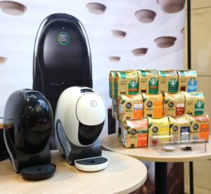 「ネスカフェ ドルチェ グスト ネオ」と専用コーヒーポッド