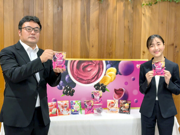 吉村真氏、健康事業マーケティング部の山下涼帆氏