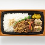 「ビーフ・ポーク・チキン!肉トリプル弁当」(税込678円) 「ビーフ・ポーク・チキン!肉トリプル弁当」(税込678円)