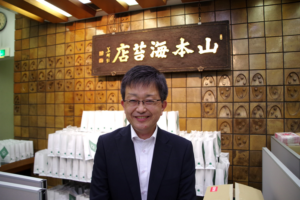 阿部英明推進課長(山本海苔店) 阿部英明推進課長(山本海苔店)