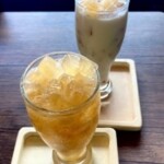 「午後の紅茶の氷炭酸」(手前)と「午後の紅茶の氷ミルク」 「午後の紅茶の氷炭酸」(手前)と「午後の紅茶の氷ミルク」